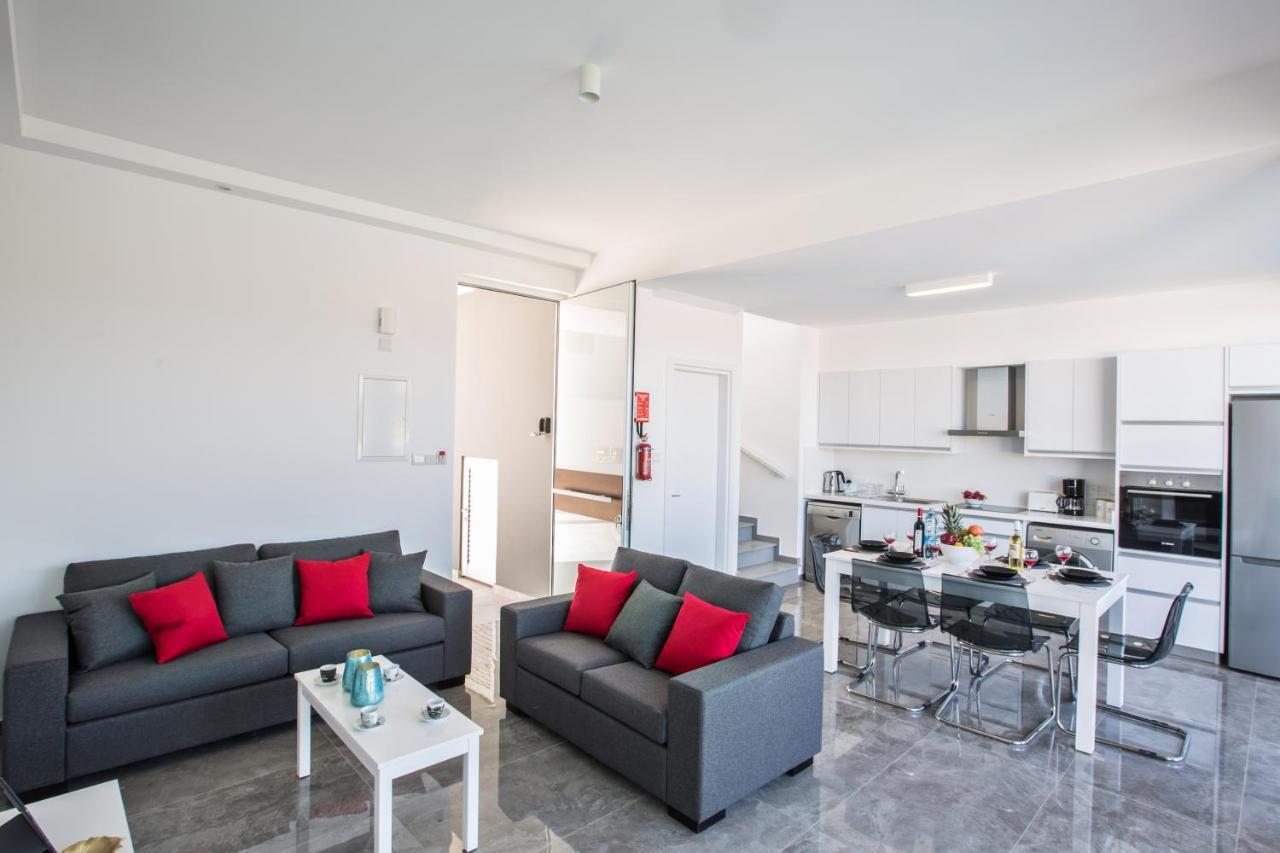 Olivine Pearl Villas Protaras Exterior photo